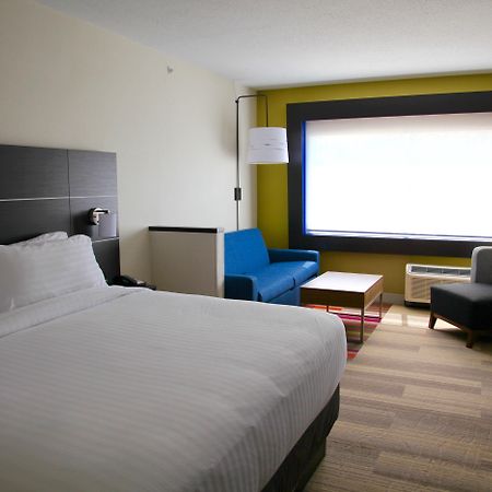 Holiday Inn Express & Suites Oswego By Ihg Zewnętrze zdjęcie