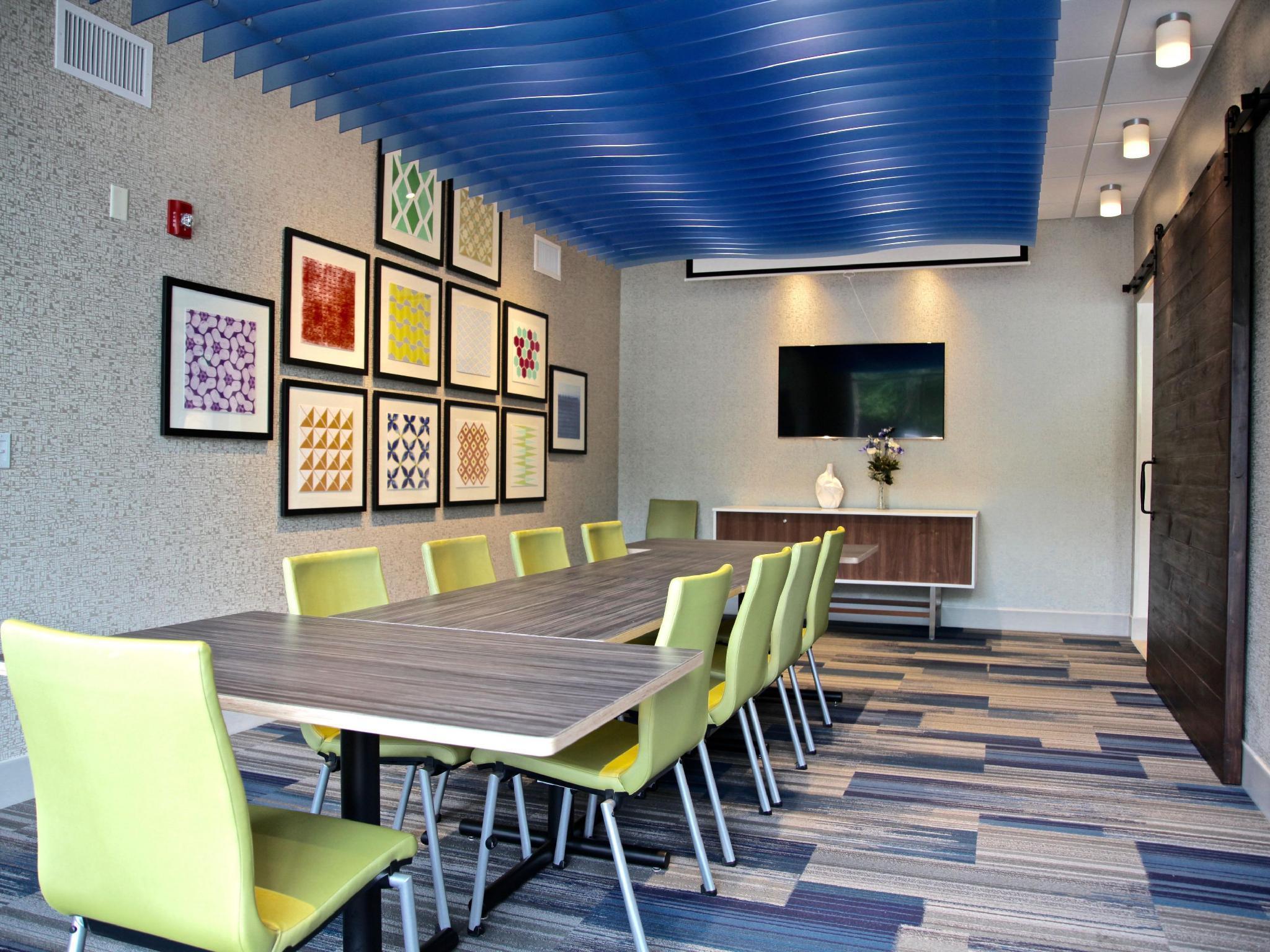 Holiday Inn Express & Suites Oswego By Ihg Zewnętrze zdjęcie