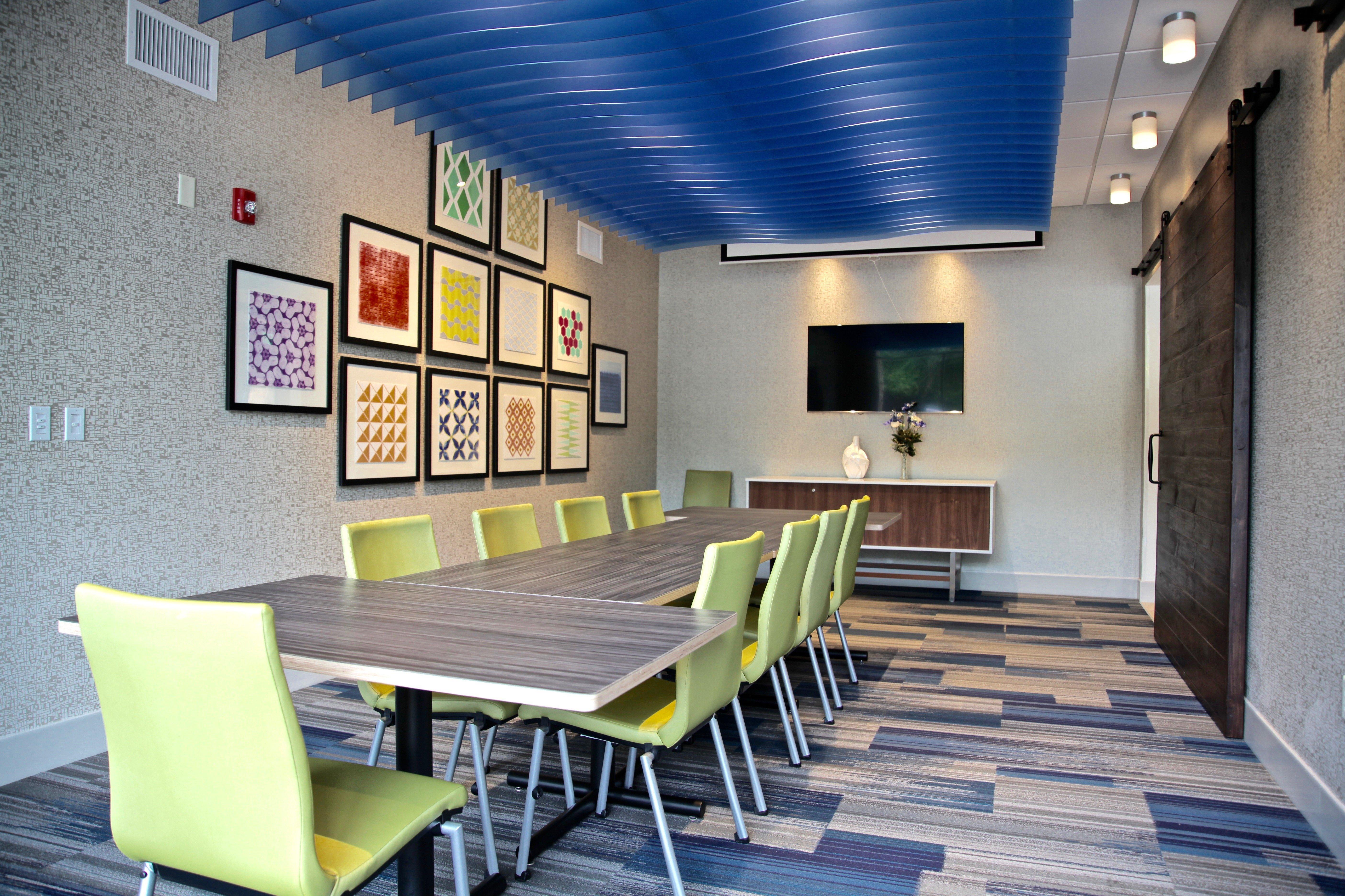Holiday Inn Express & Suites Oswego By Ihg Zewnętrze zdjęcie